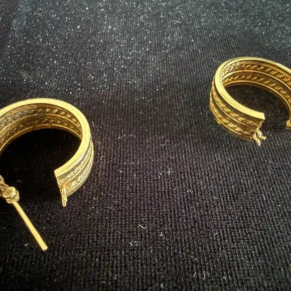 VINTAGE 14K GOLD HOOP EARRINGS - Picture 3 of 3